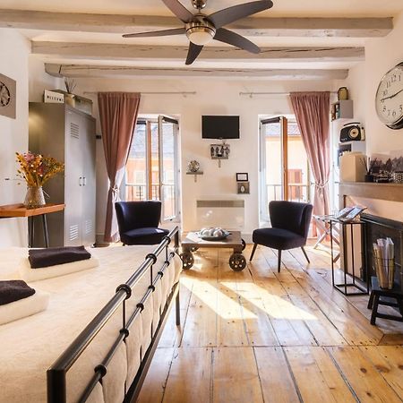 Au Grey D'Annecy, Studio Cosy Au Coeur De La Ville Kültér fotó